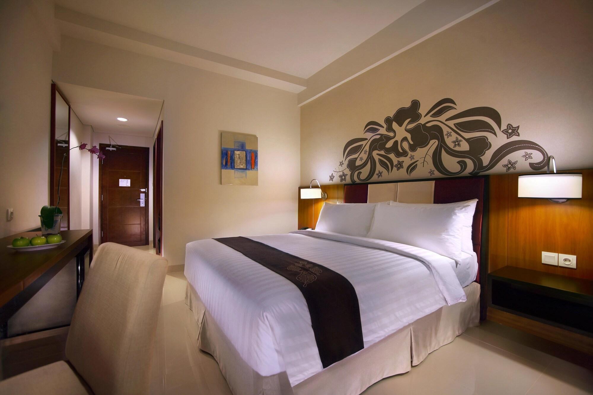 Aston Bojonegoro City Hotel Kültér fotó