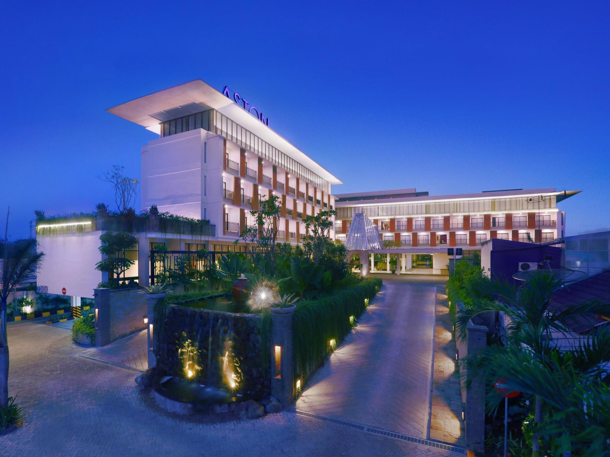Aston Bojonegoro City Hotel Kültér fotó