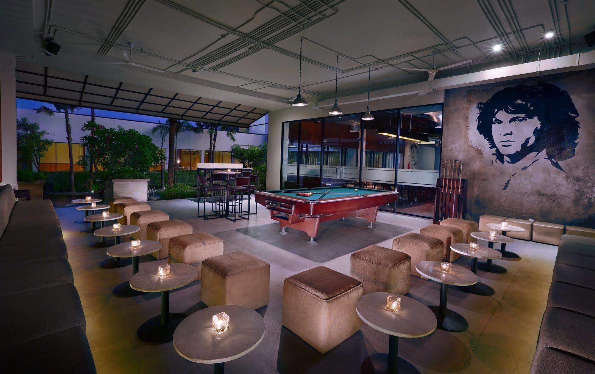 Aston Bojonegoro City Hotel Kültér fotó