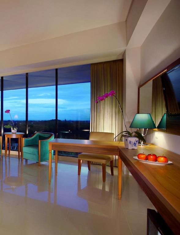 Aston Bojonegoro City Hotel Kültér fotó